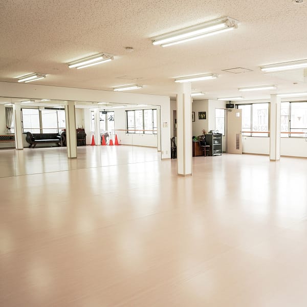 <兵庫>STUDIO BROADWAY【出屋敷駅】